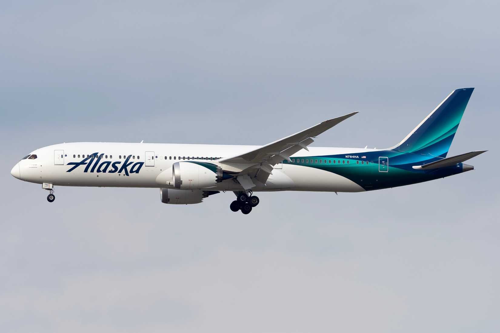 Alaska Airlines Boeing 787-9 Dreamliner aircraft 