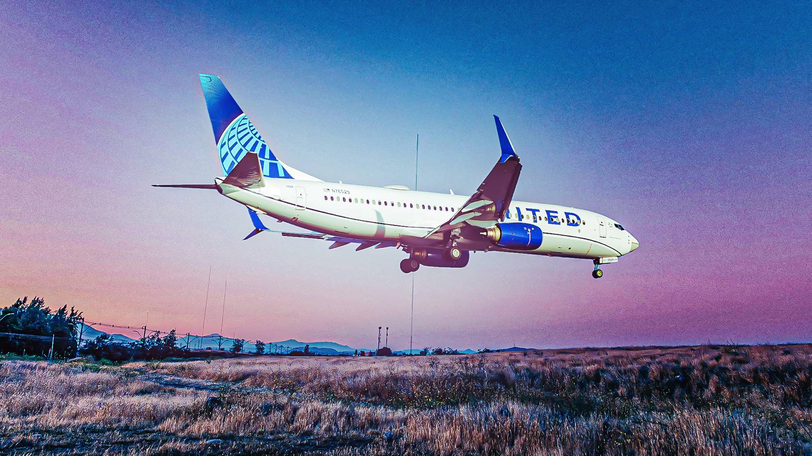Spooky: United Flight Reports