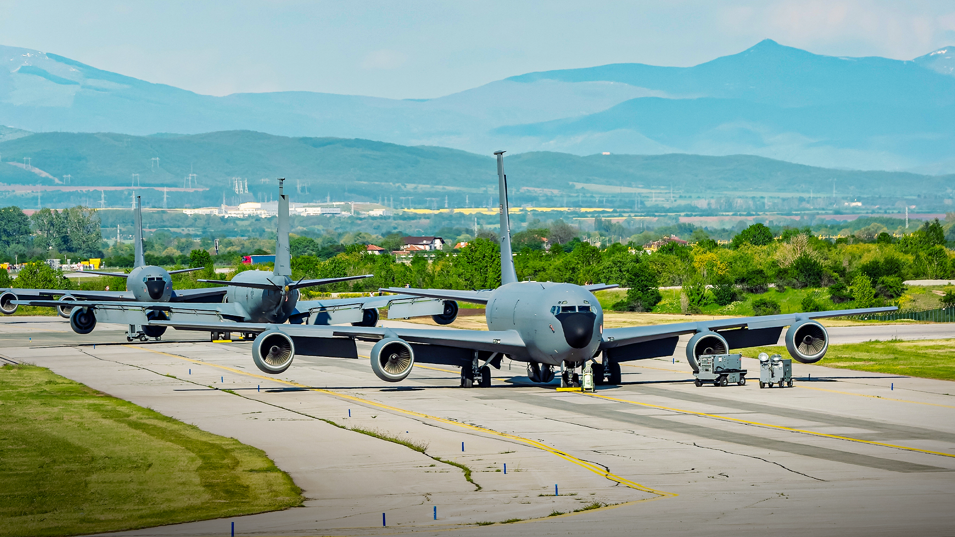 Verano en Ben Gurion: La USAF mueve sus cisternas para la temporada turística