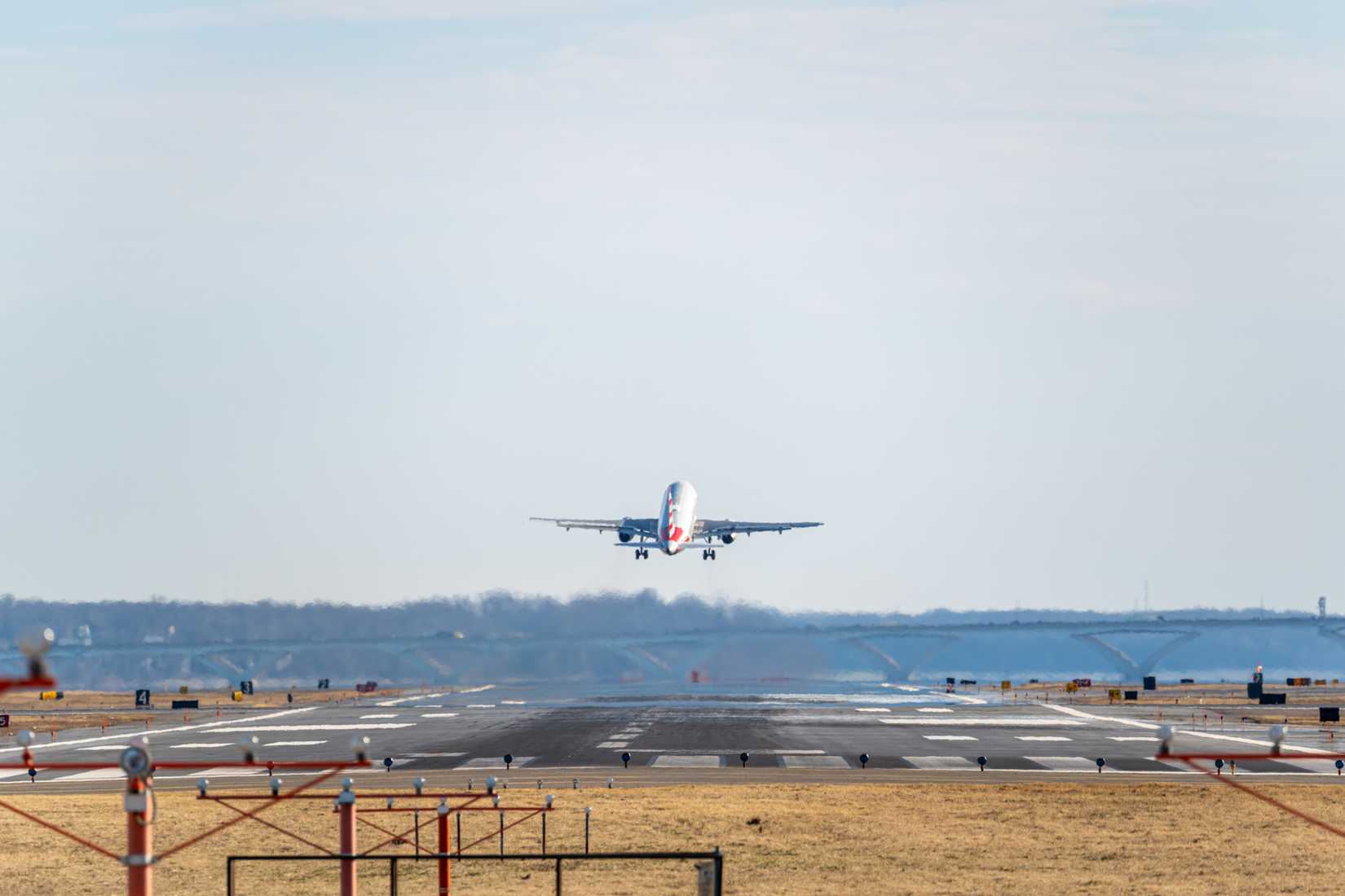 Washington National Airort DCA takeoff