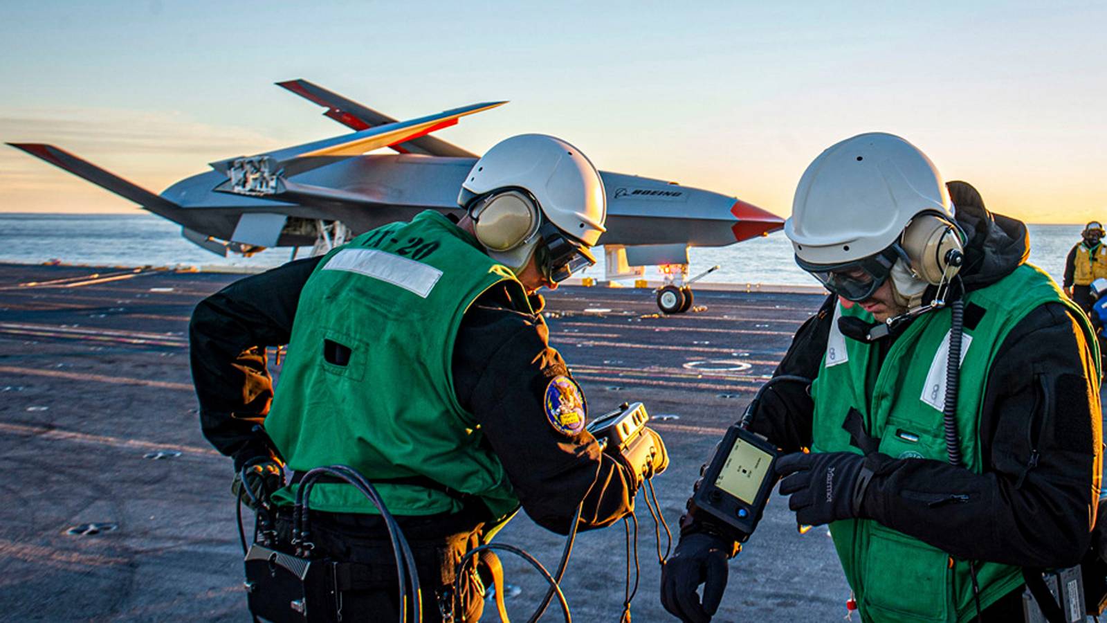 Marinha dos EUA: Drones de US$ 562 mi e bilhões para remover EMALS, um dilema
