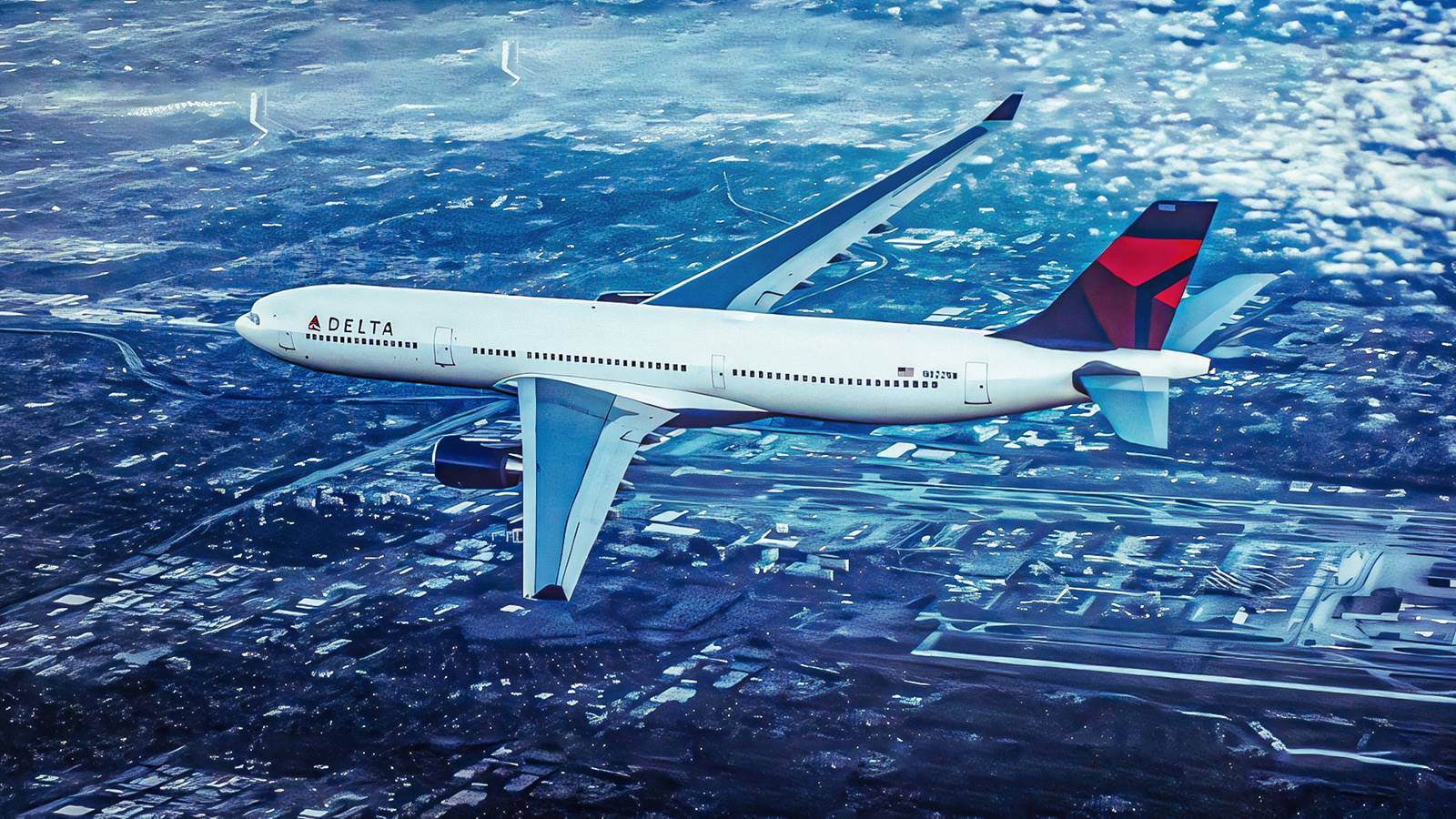 Voo Delta faz pouso de emergência em Porto, Portugal, após fumaça na cabine