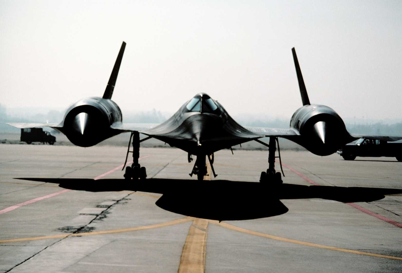 A SR-71 Black Bird, reconnaissance aircraft marshals into position after arriving for the ceremonies retiring the aircraft to the March Field Museum.