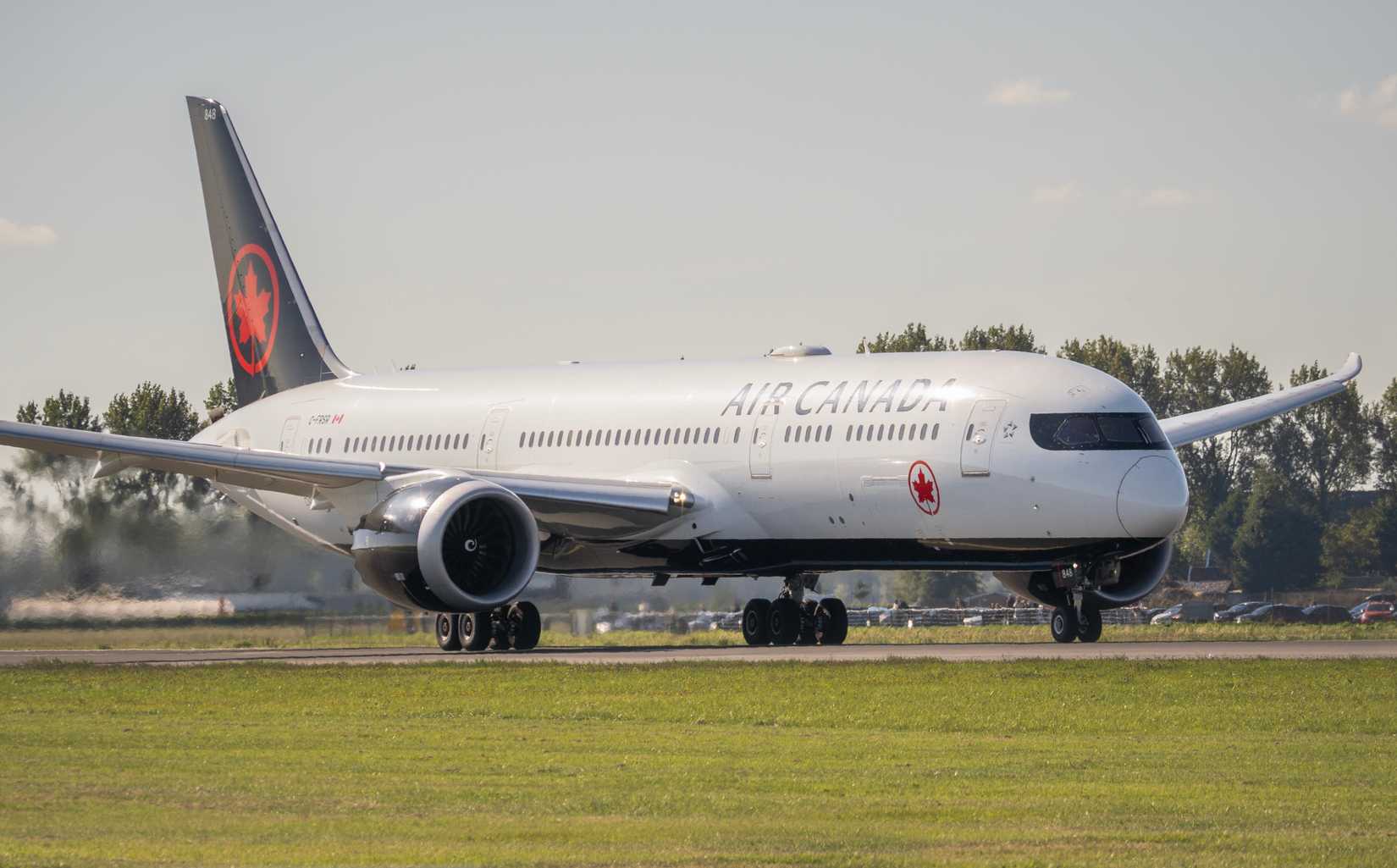 Air Canada Boeing 787-9 takeoff at Amsterdam