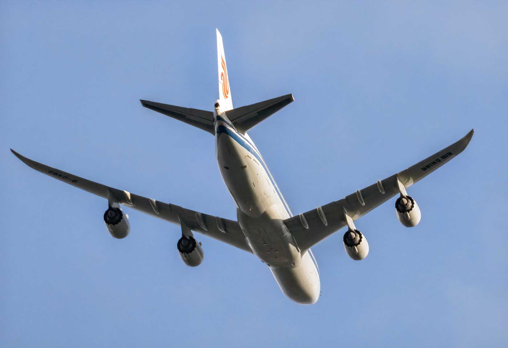 Air China Boeing 747-8