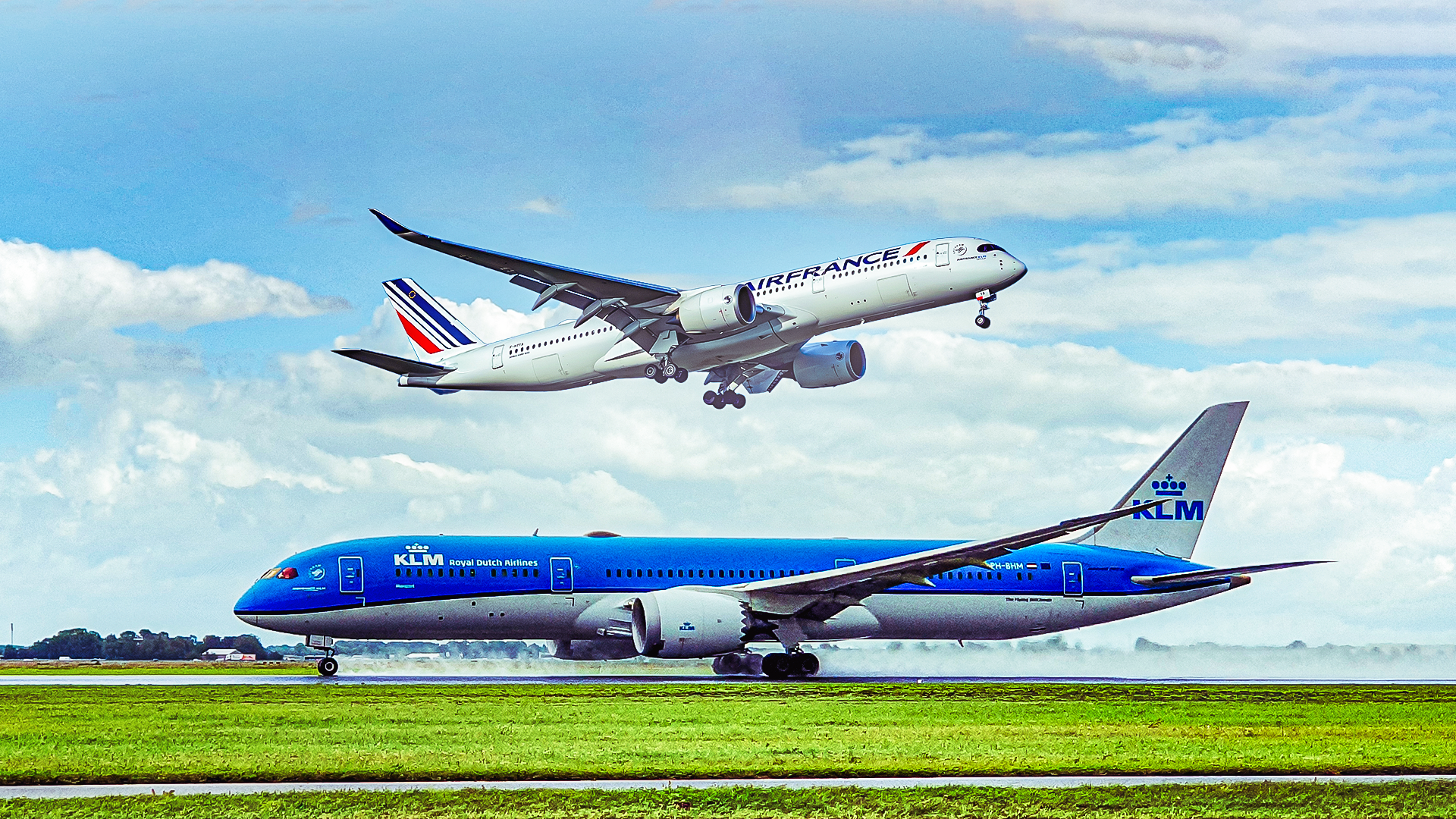 Air France-KLM Just Quietly Committed To Flying Its Airbus A350s & Boeing 787s Into The 2040s