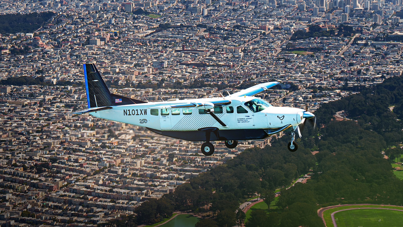 Voo Autônomo Histórico: Aeronave Sem Piloto Cruza os EUA da Califórnia à Carolina