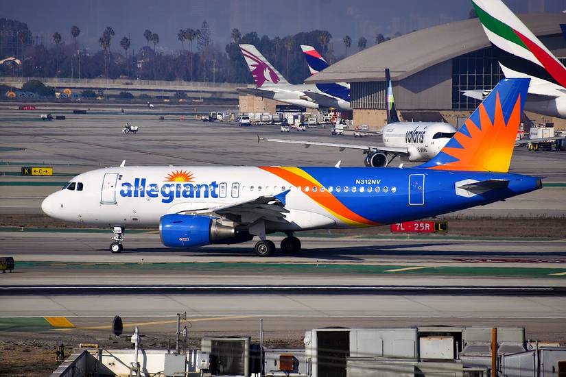 Allegiant A319 at LAX
