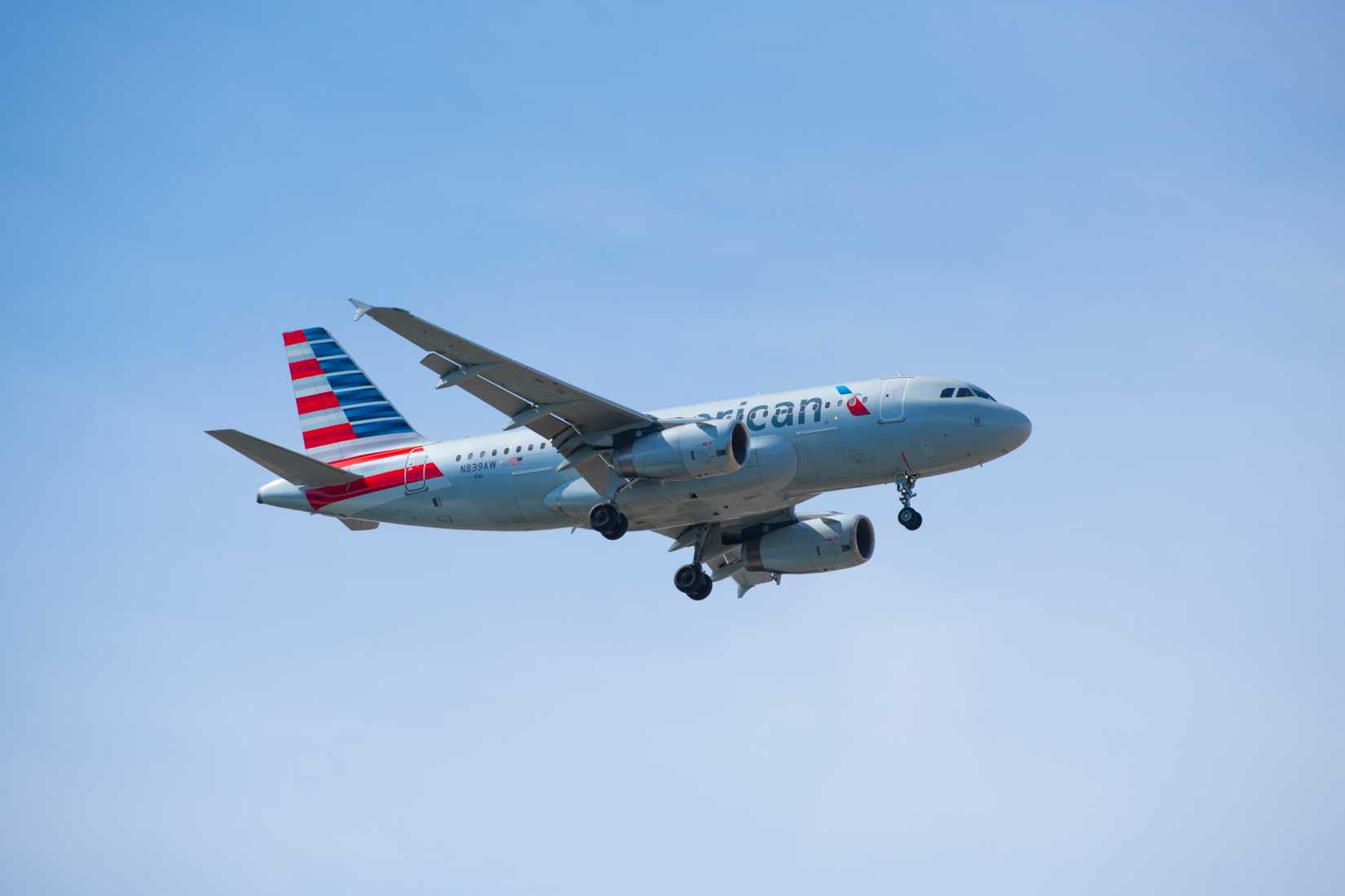 American Airlines Airbus A3190-100 on takeoff Wangkun Jia