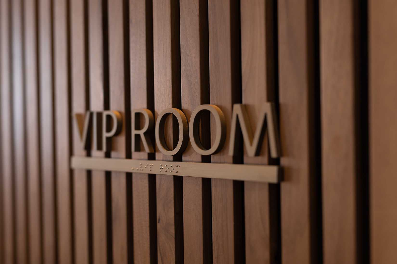 American Airlines VIP Room At DCA
