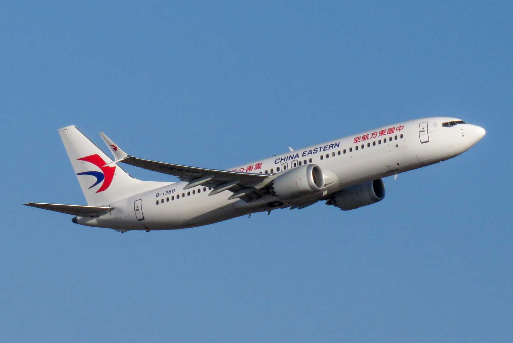 Boeing 737 MAX 8-2