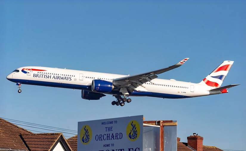British Airways A350-1000 on short final to Heathrow