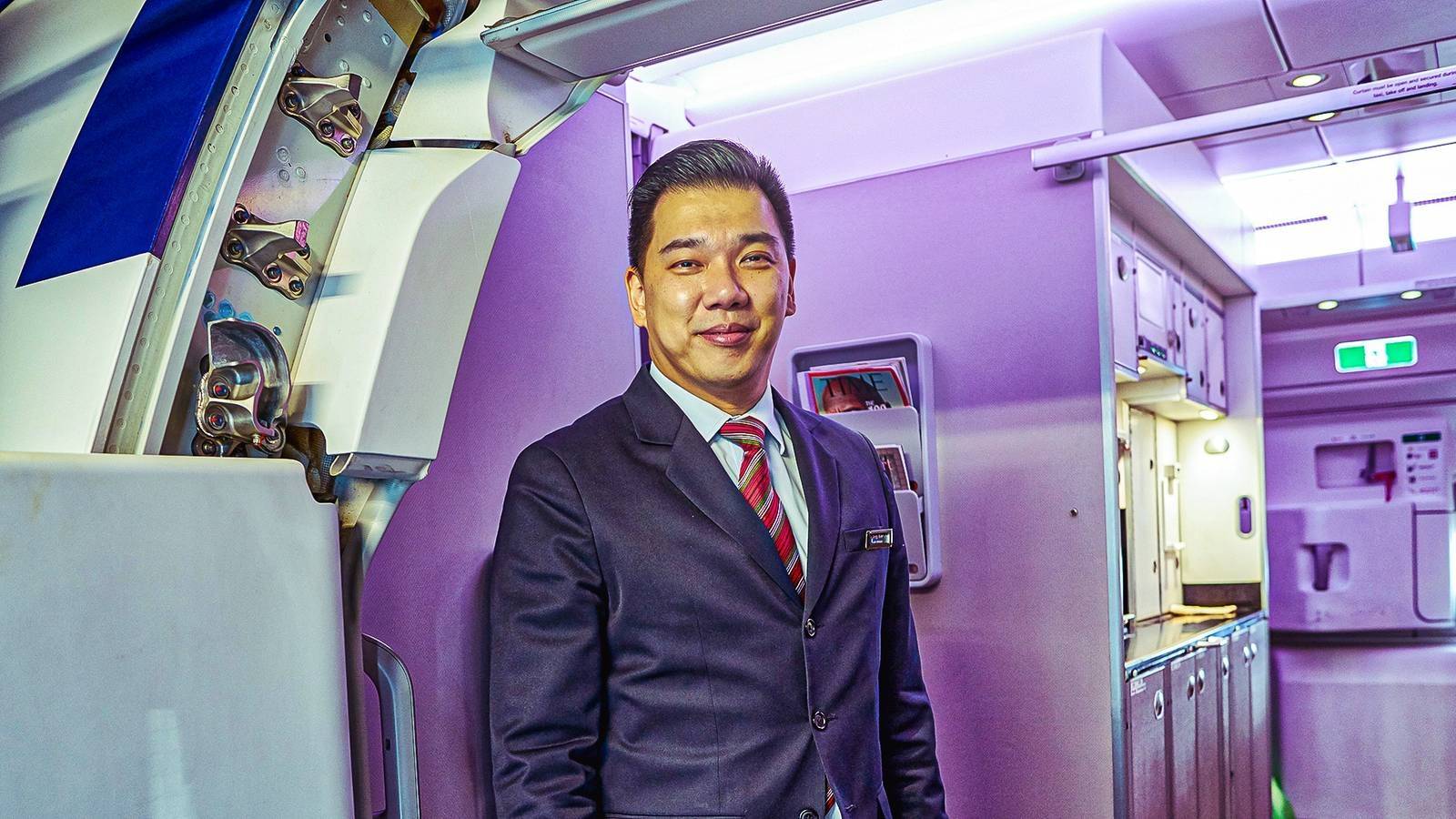 6 Things Cabin Crew Look For During Boarding