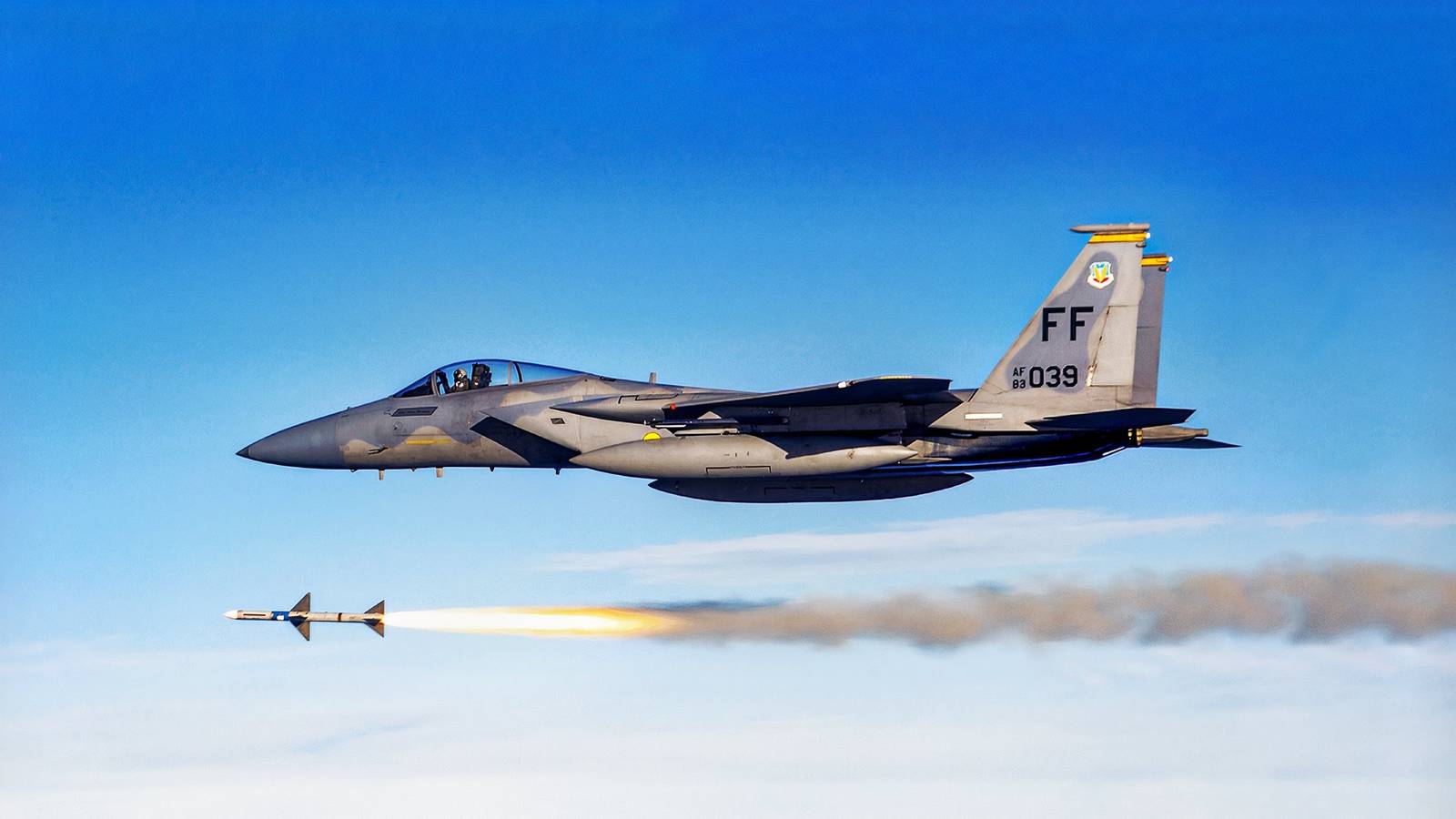 AIM-7 Sparrow: Caça Douglas Cancelado e Interceptor Canadense Moldaram o Míssil