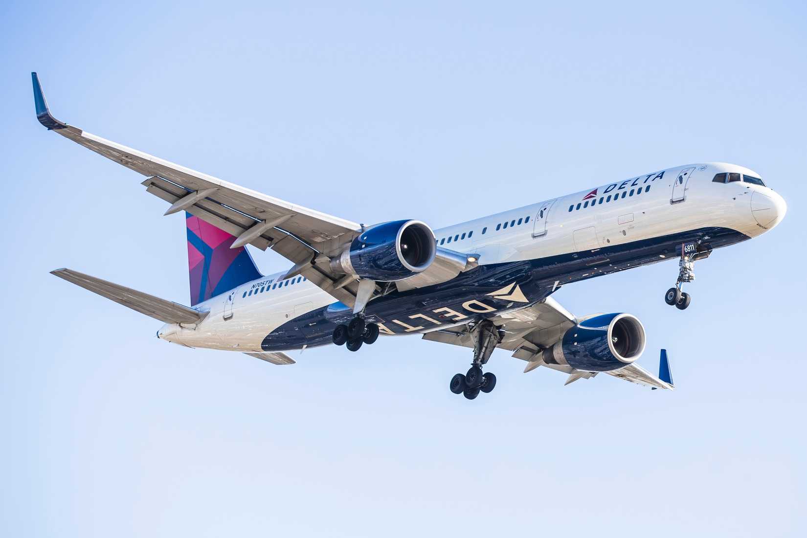 Delta Air Lines Boeing 757-200 Karolis Kavolelis