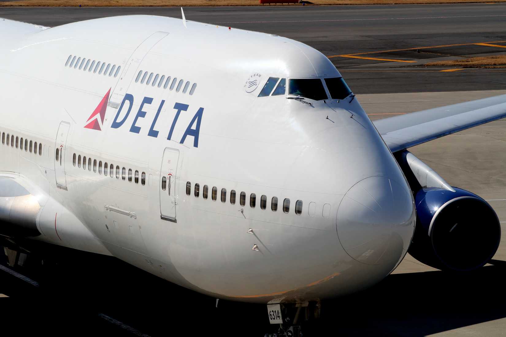 Delta_B747-400(N674US)_(5458343816)