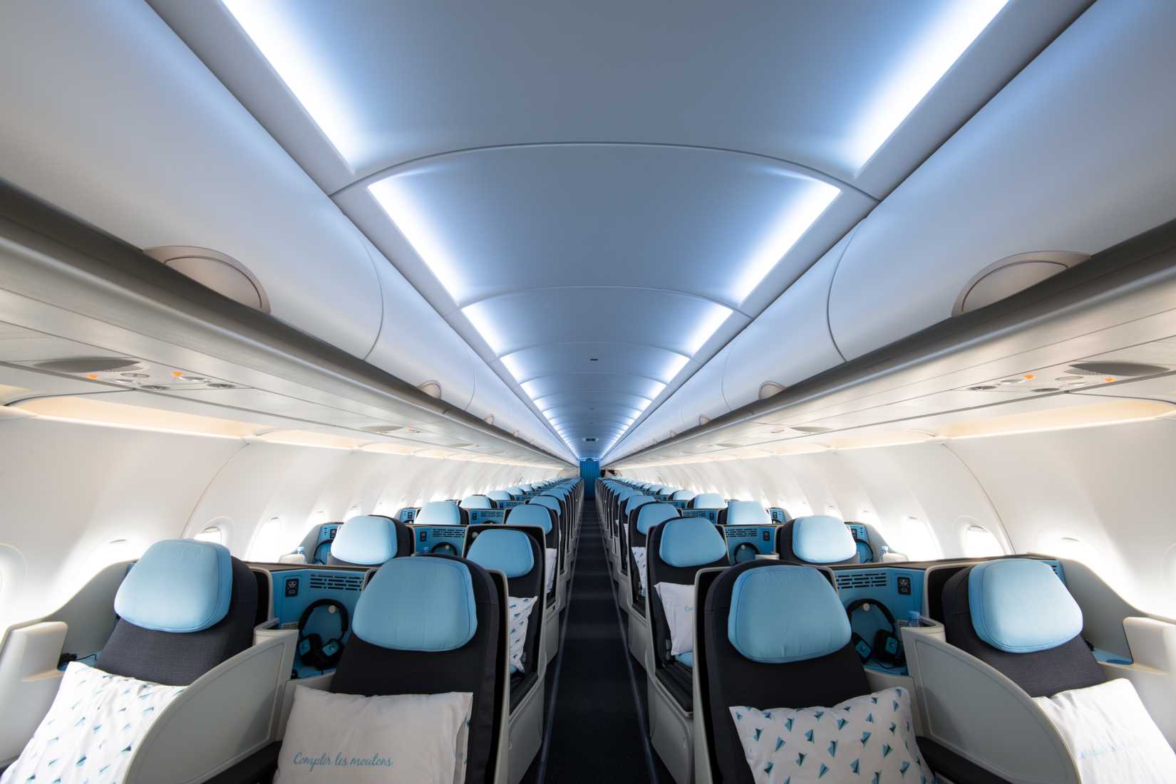 La Compagnie business class cabin