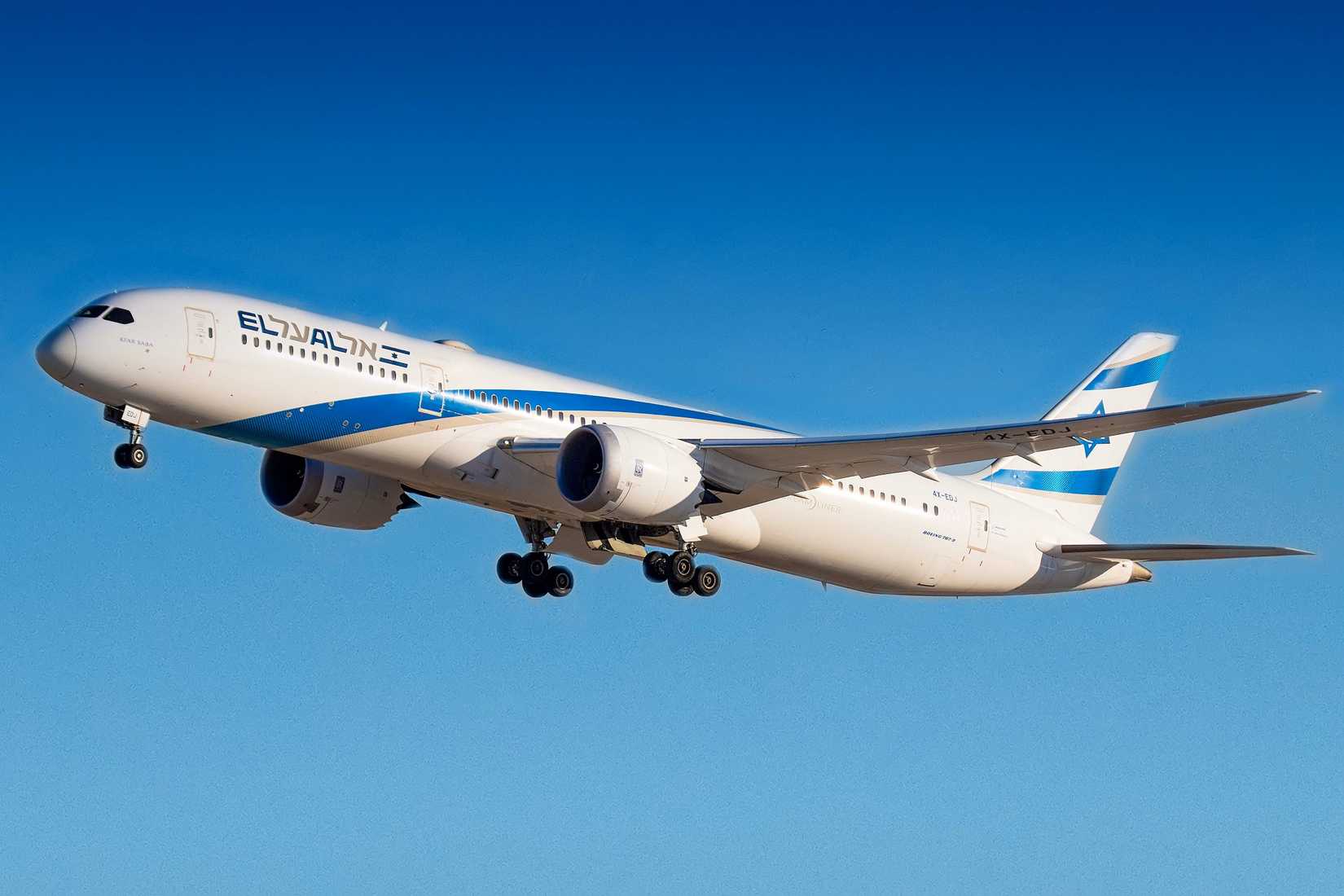 EL AL Boeing 787-9 climbing