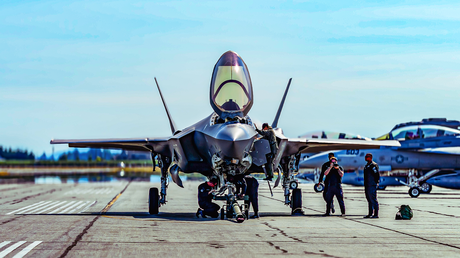 Canadá: Stephen Fuhr, ex-crítico do F-35, lidera compras e avalia Saab Gripen