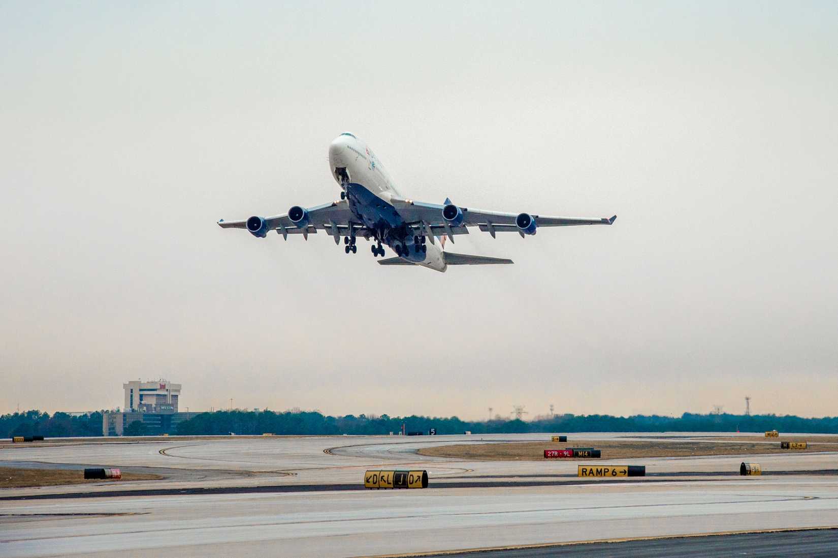 Final_747_Flight_and_Nuptials_(38772149014)