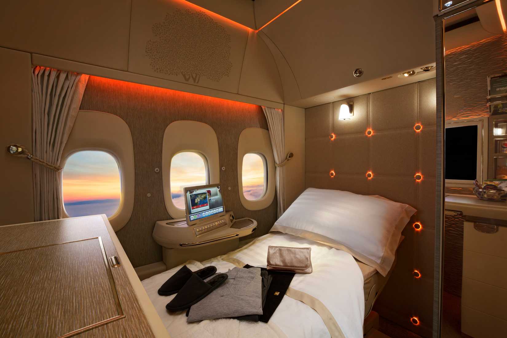 Emirates Boeing 777-300ER first class suite 