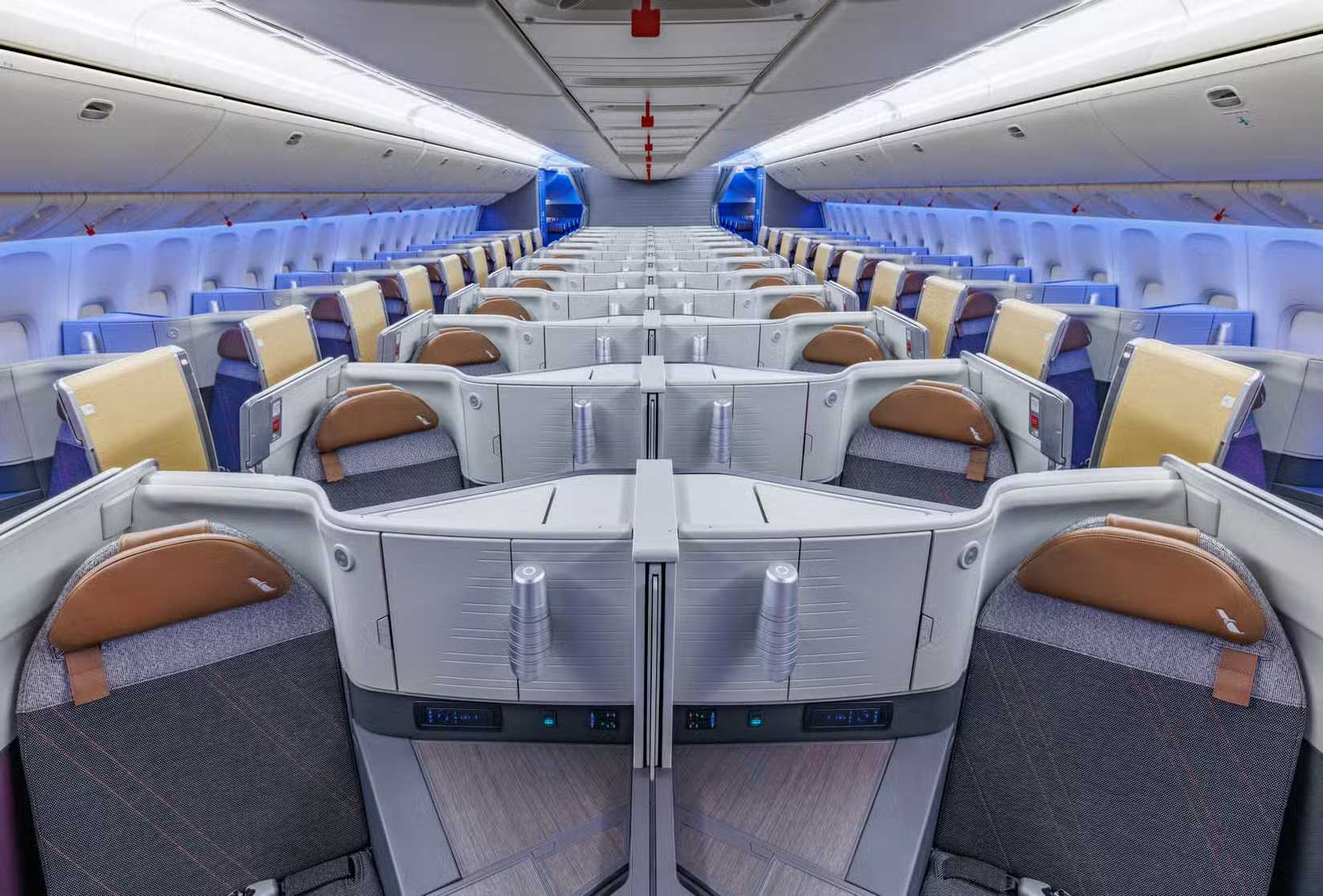 American Airlines Flagship Suite cabin