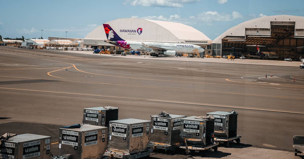 Alaska Airlines Sued For $521,900 After 11 Japanese Paintings Ruined In Honolulu Rainstorm