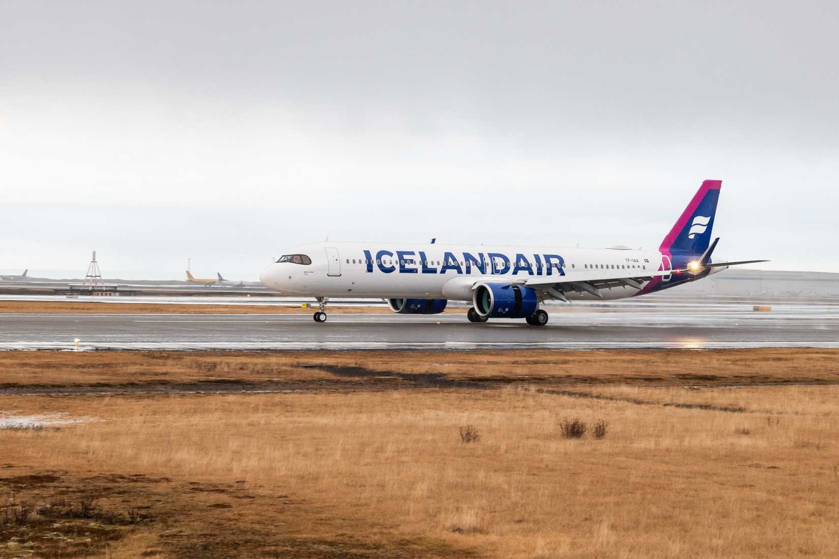 icelandair a321