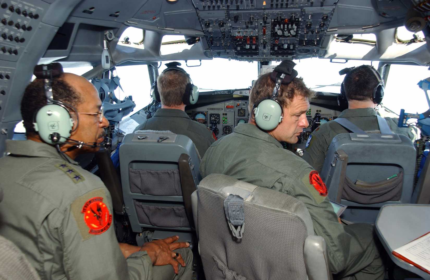 Lieutenant General (LGEN) Daniel James III, observes the flight deck of a Boeing 707-300 Survelliance Aircraft assigned to the 116th Air Control Wing (ACW).
