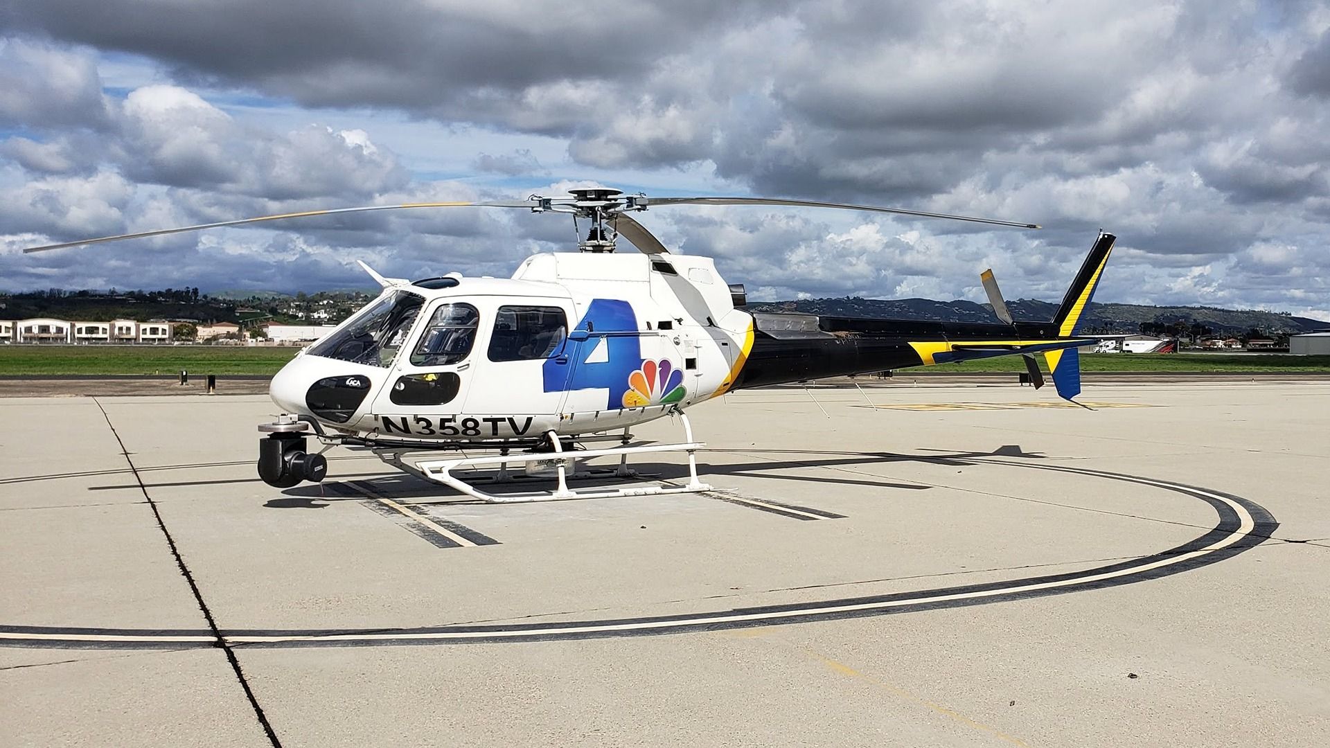 “You Can’t Pull Up?” Chilling Video Shows LA News Helicopter Falling Out Of The Sky, Killing 3