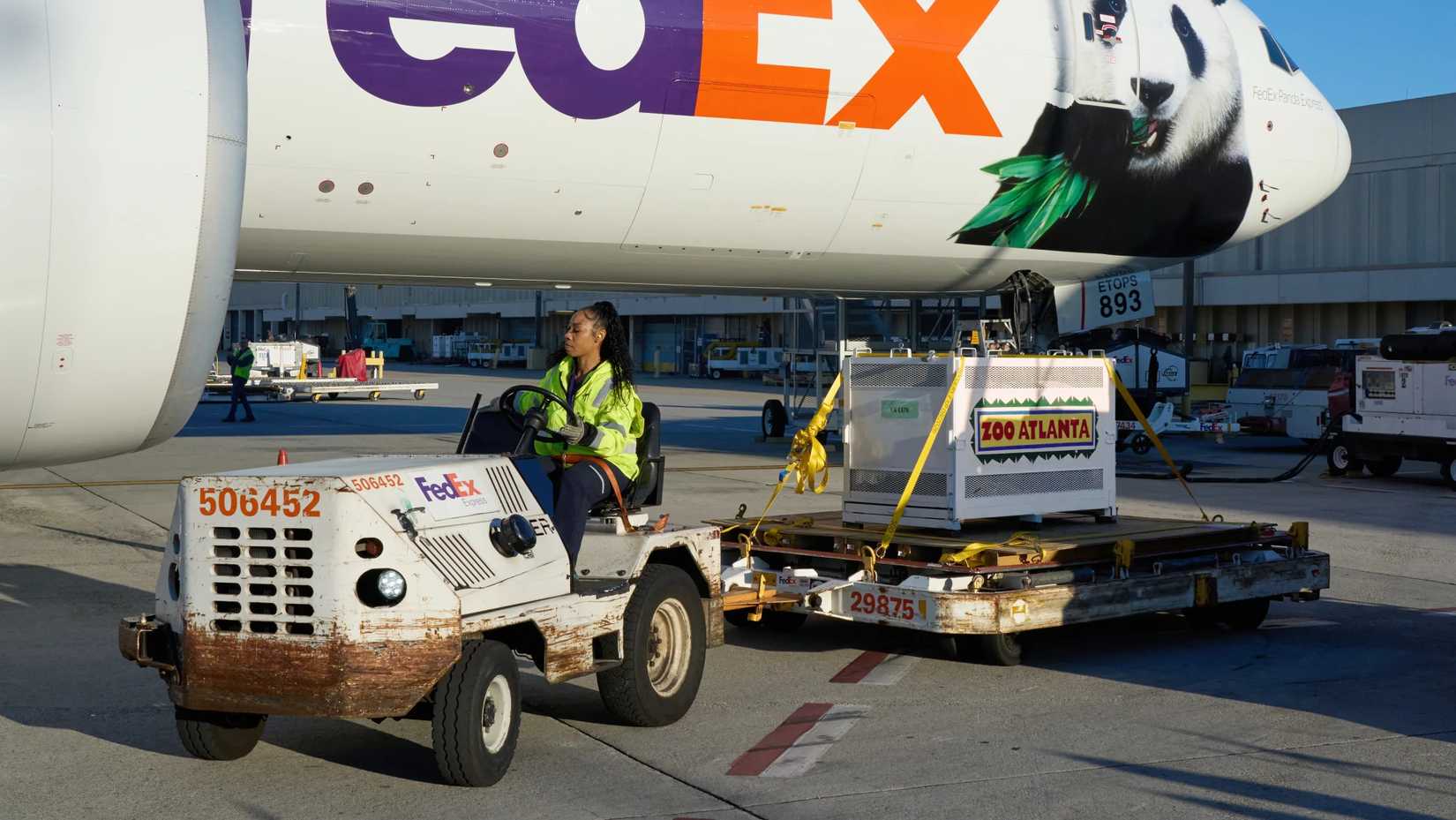 panda express fedex boeing 777f zoo atlanta