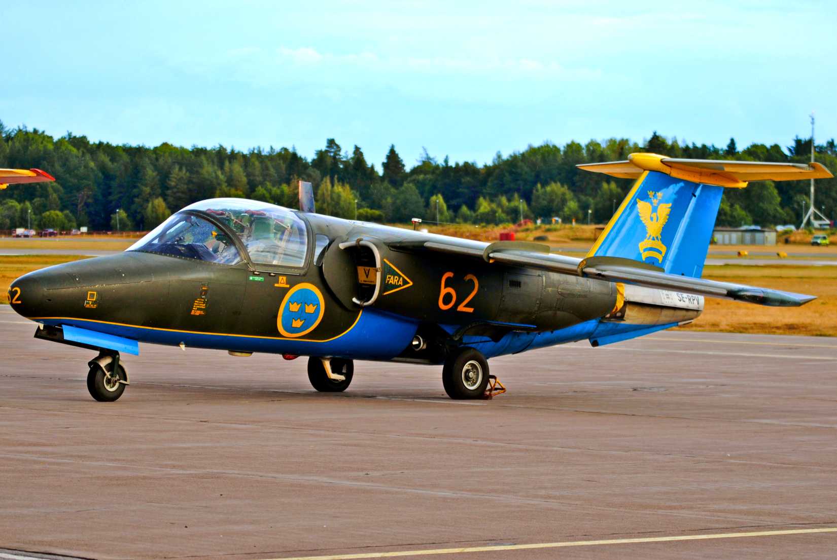 SAAB 105 on the ground at Flygdarna 2026, Malmen Air Base