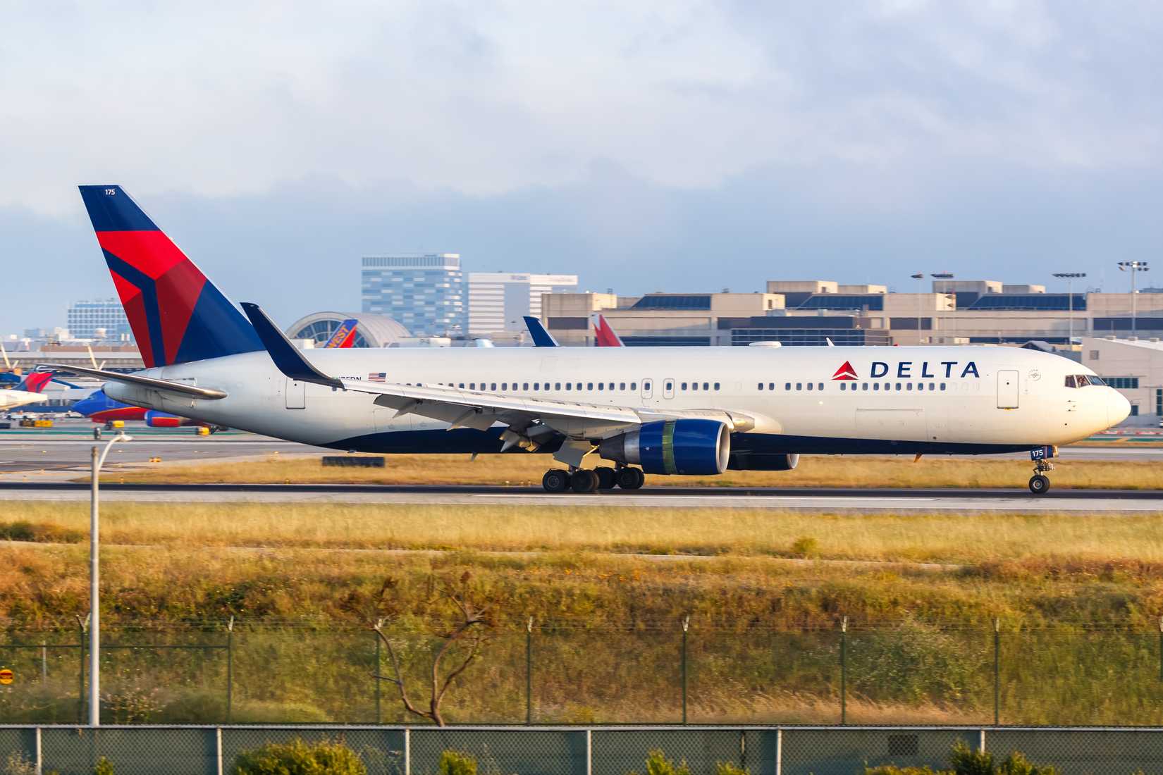 Delta Air Lines Boeing 767-300ER aircraft 