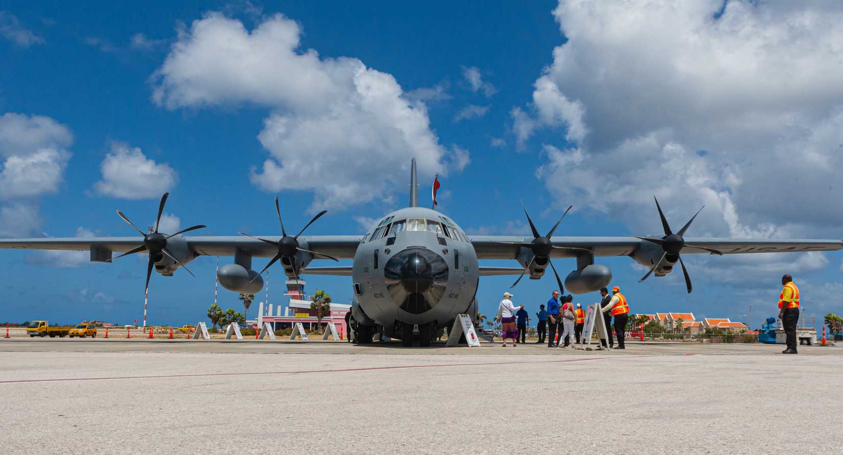 Kralendijk, Bonaire 21-01-2020:  A visit of a WC-130J to Bonaire as part of a large tour in the past. Frontview of the WC-130J