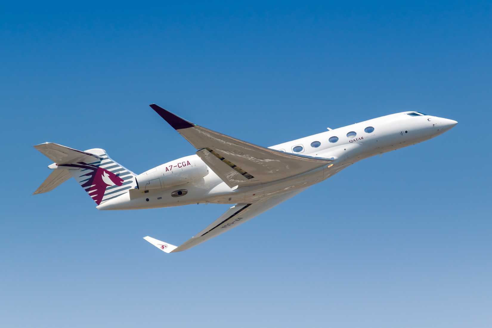 A Qatar Airways Gulfstream G650 climbing 