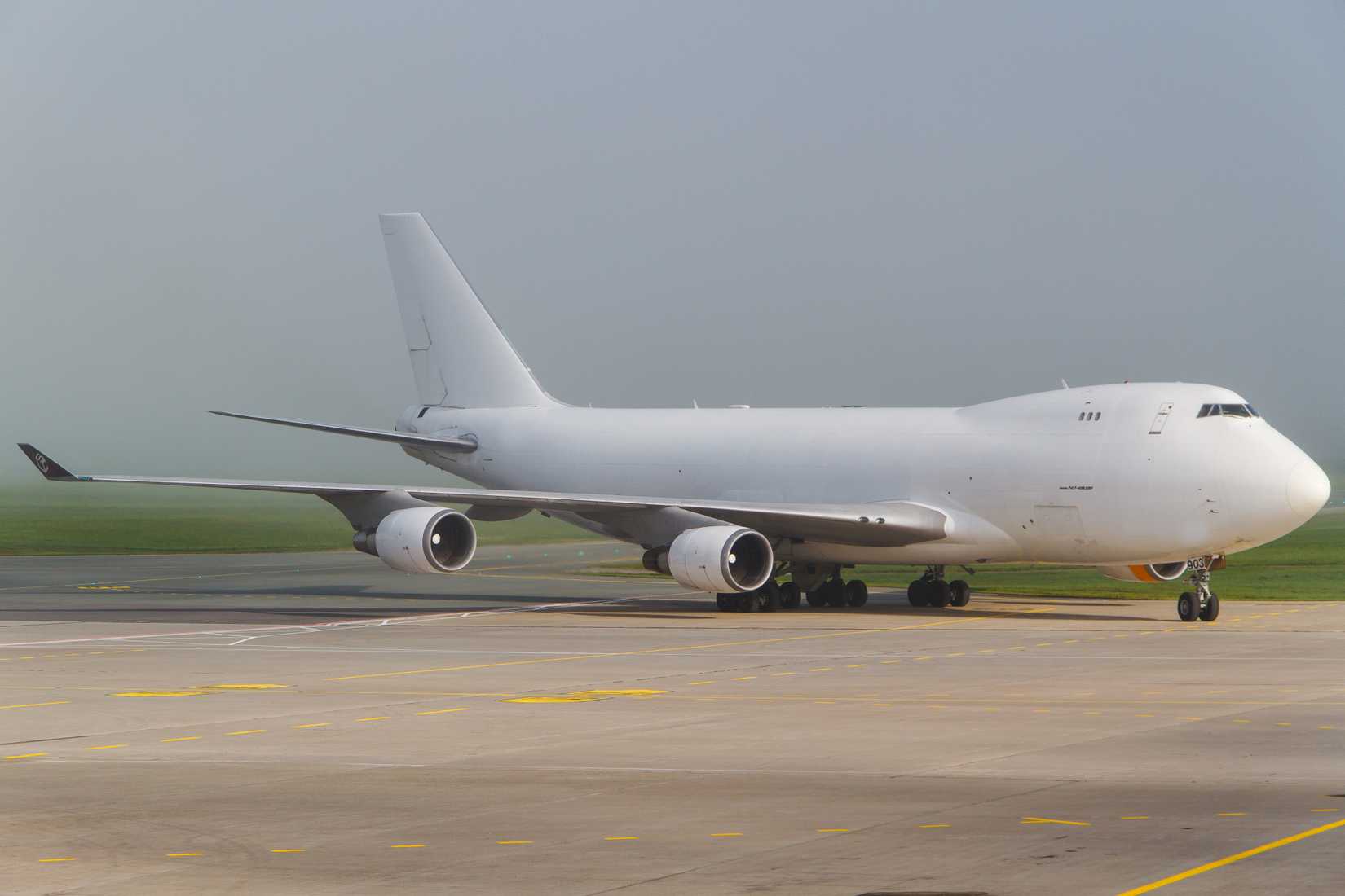 Boeing 747-400F Taxiing
