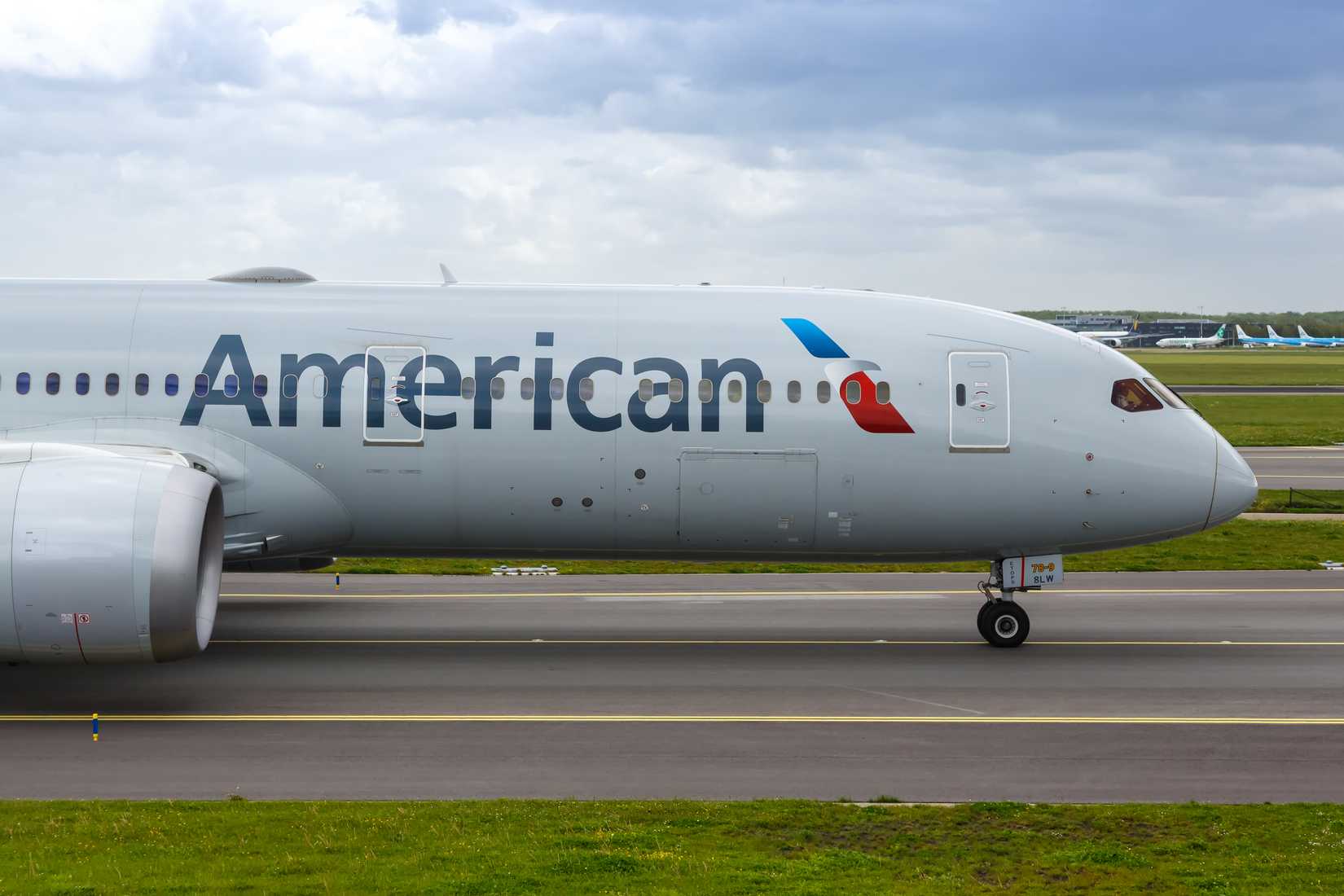 Close up of American Airlines Boeing 787-9 aircraft 