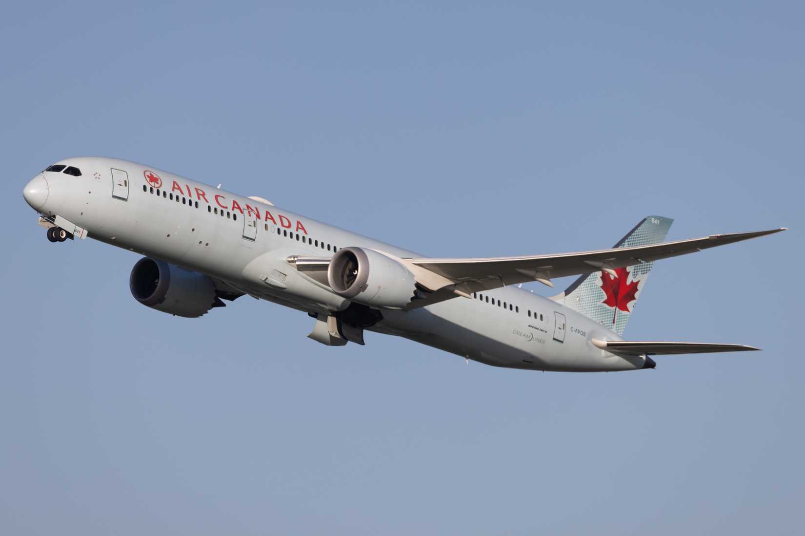 Air Canada Boeing 787-9 In Flight
