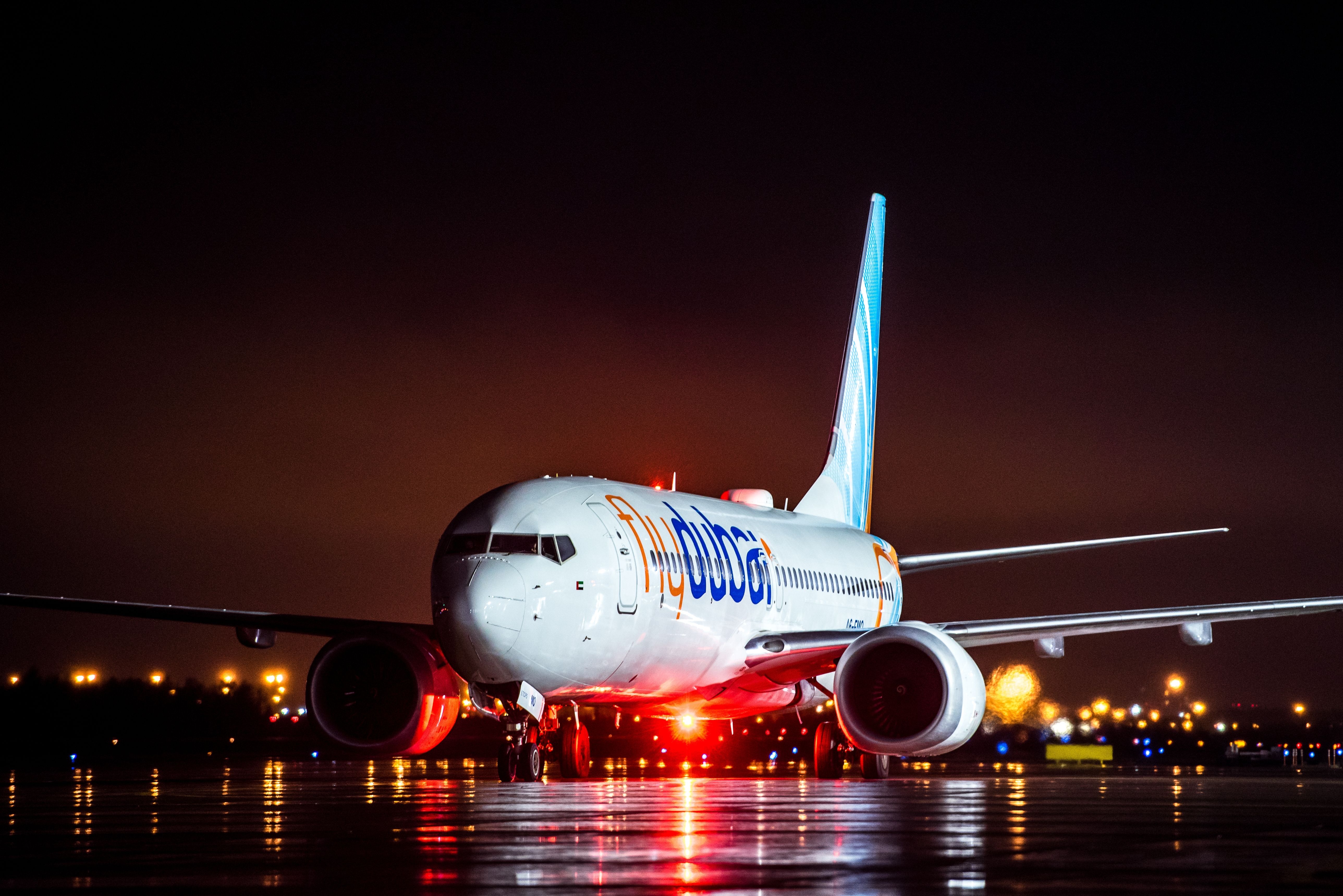 1/85 flydubai Boeing 737 フライドバイ 航空機 飛行機 Breaking: 