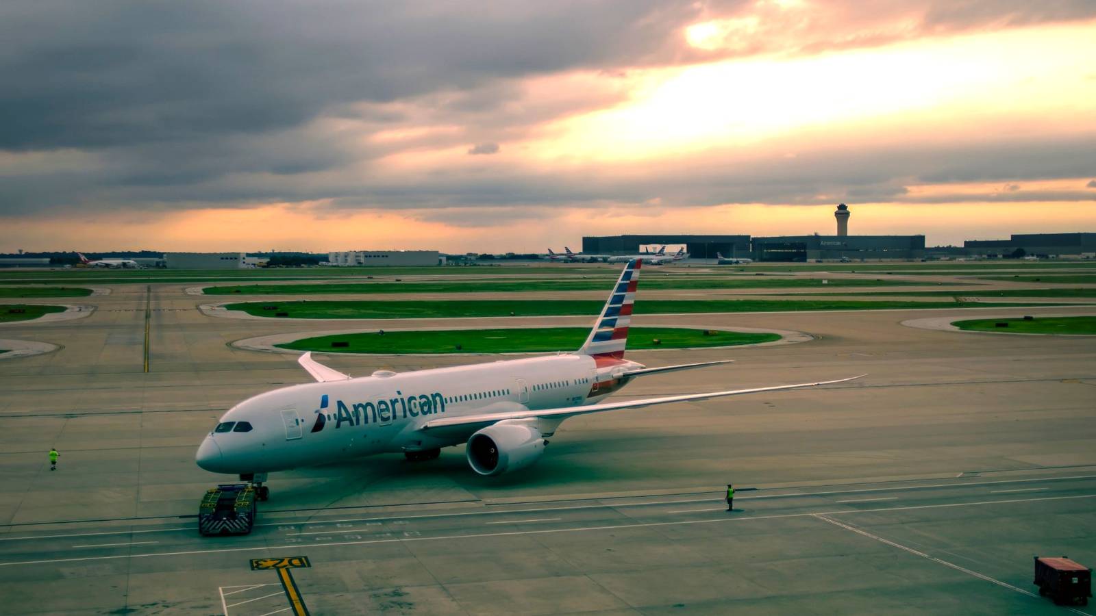 Peak Evening Rush Chaos: DFW Airport Faced A Ground Stop Amid Yesterday's Storms