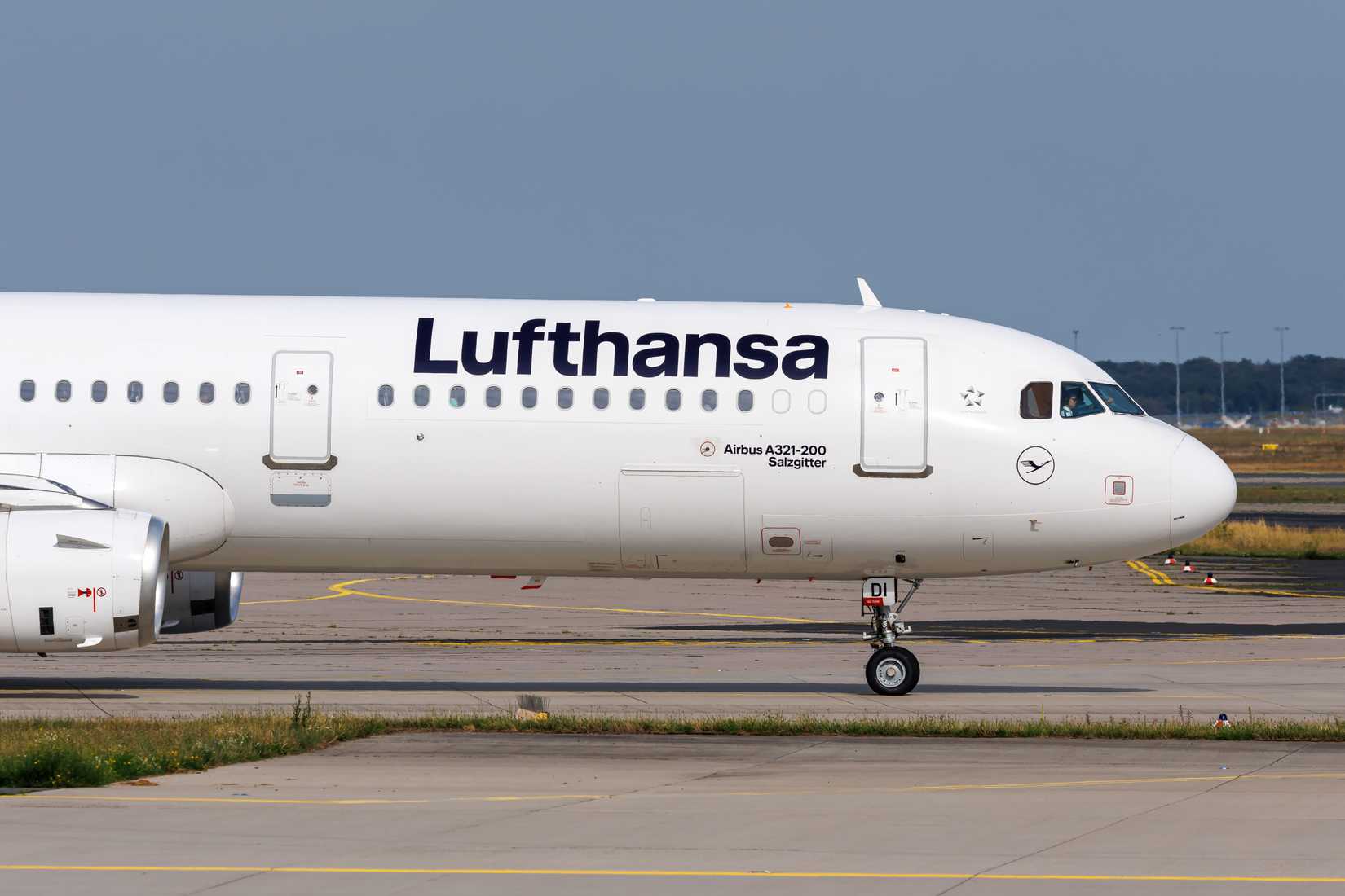 Lufthansa A321 Taxiing
