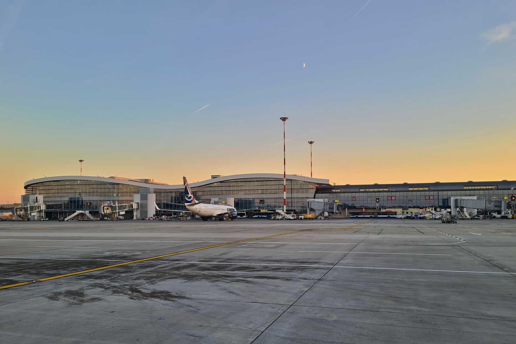  Airport "Aeroportul Internaionale Henri Coandă București" in Bucharest, Romania (OTP)