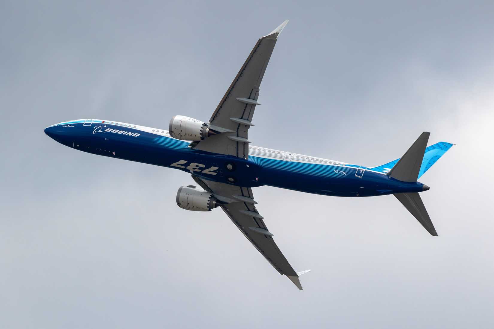 Boeing 737 MAX 10 Banking