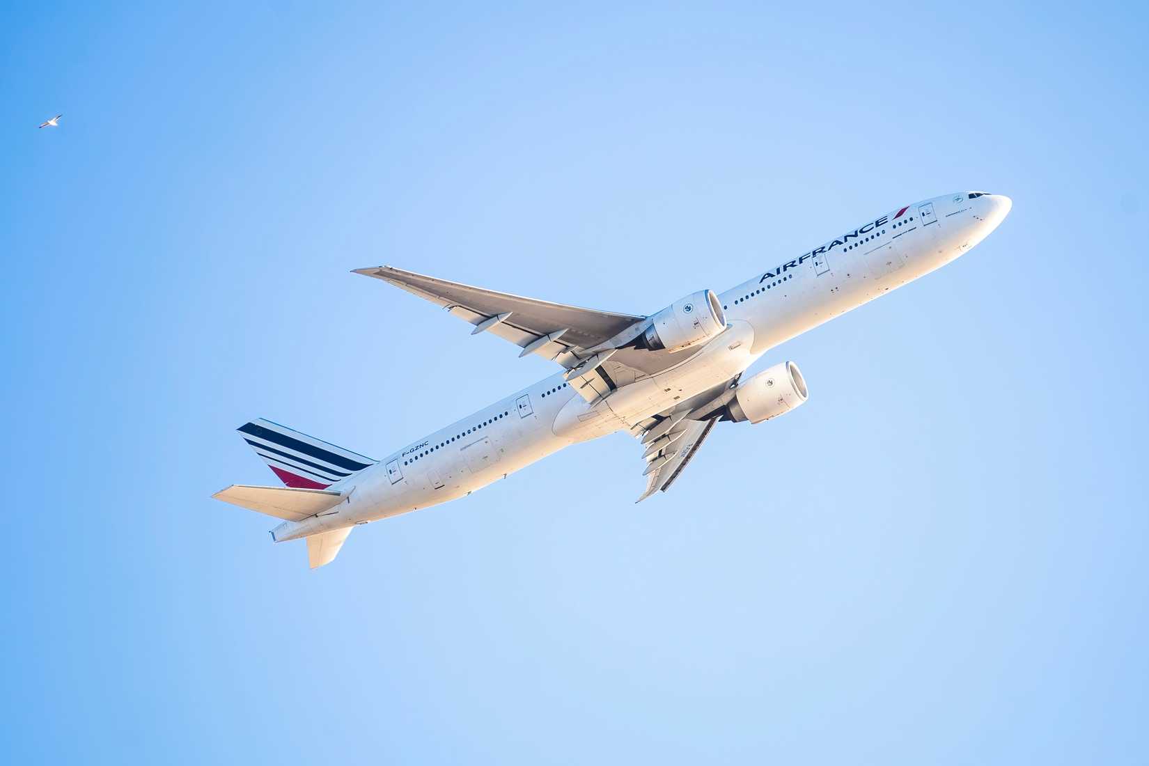 Air France Boeing 777-300ER Climbing