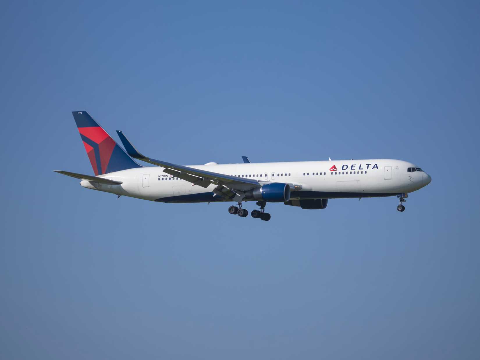 Delta Air Lines Boeing 767-300ER On Approach