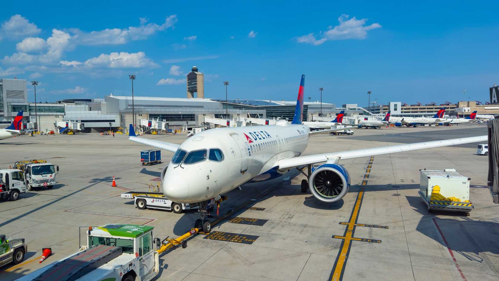 Delta A220 In Boston