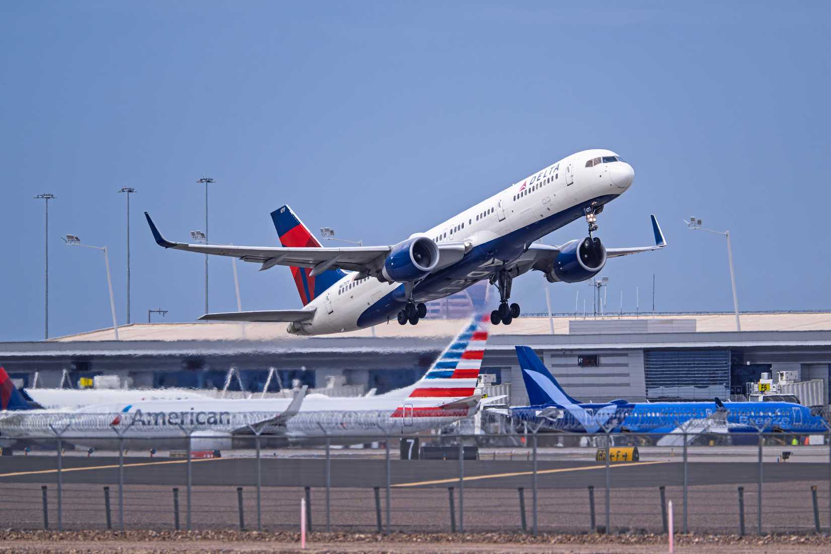Delta Air Lines Boeing 757-200 Taking Off