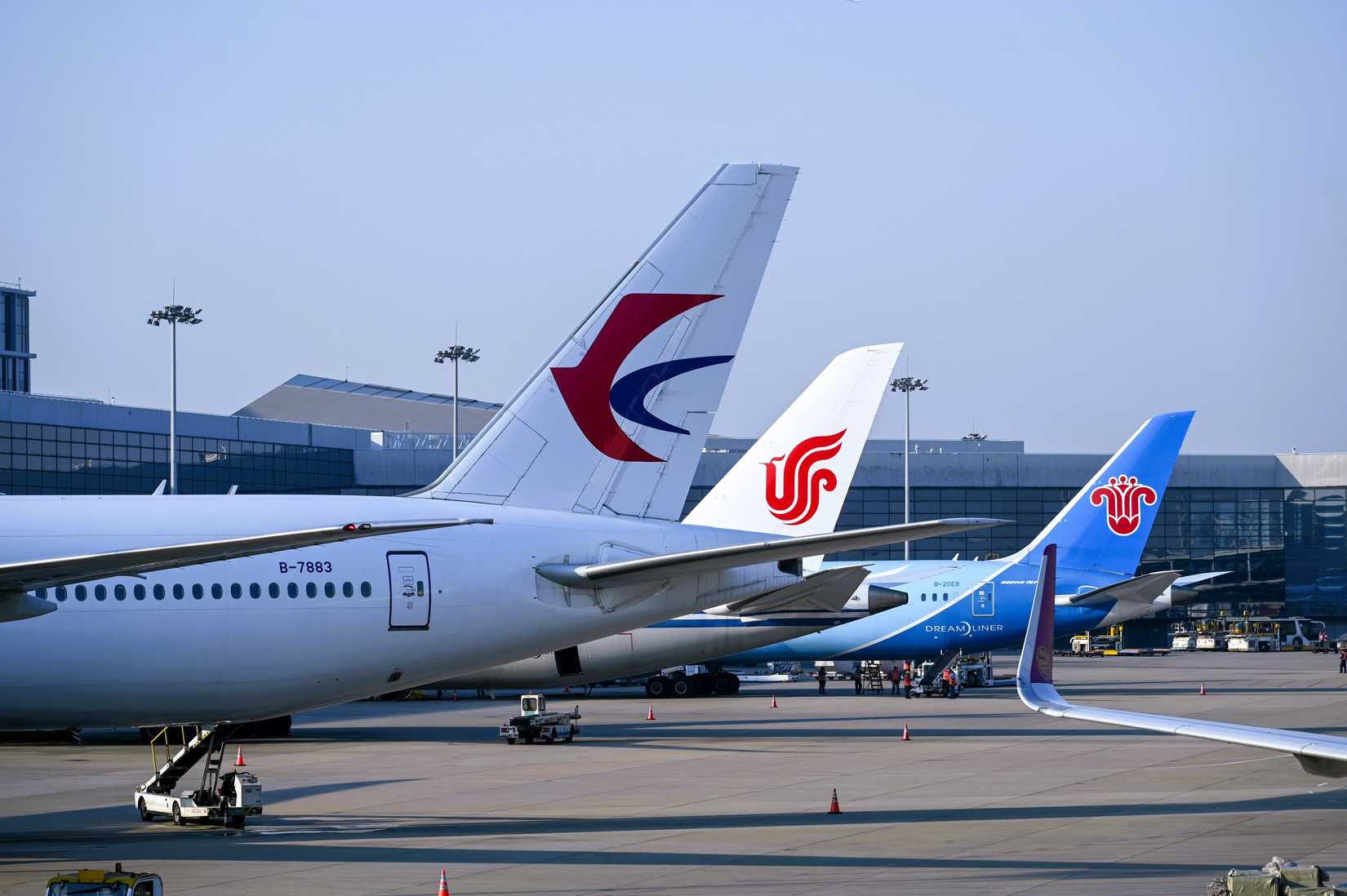 Chinese airline tails