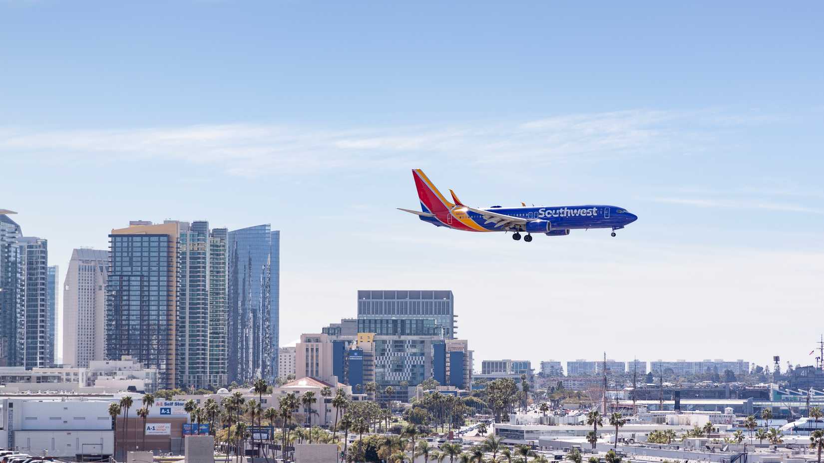 Southwest 737 Landing In San Diego