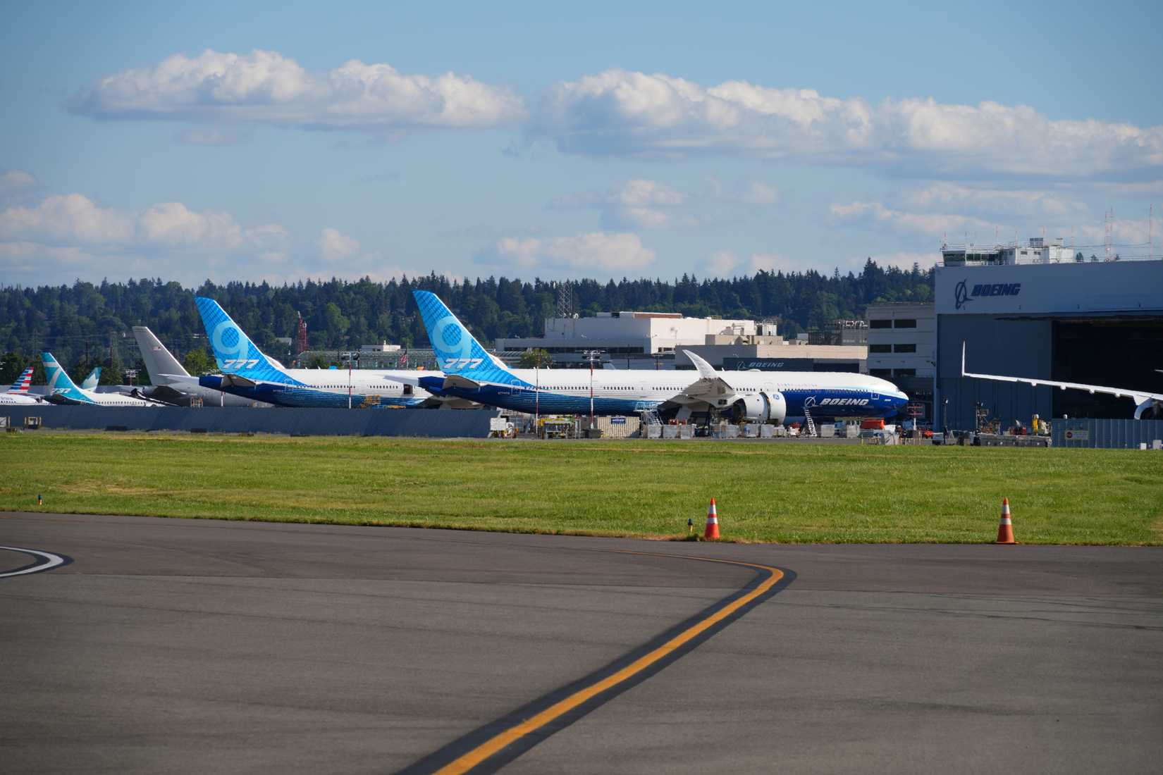 Boeing 777-9 Parked